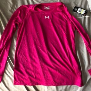Women’s Under Armour shirt